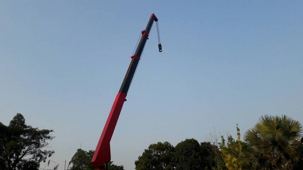 ขายรถ6ล้อHINO FF3H195 ยาว7.20เมตร เครน5ตันท้องV SUPER Zขาเหลี่ยม แชชซีสวยเดิม กระบะเหลือ6.50เมตร สภาพพร้อมวิ่งงาน ทะเบียนครบ