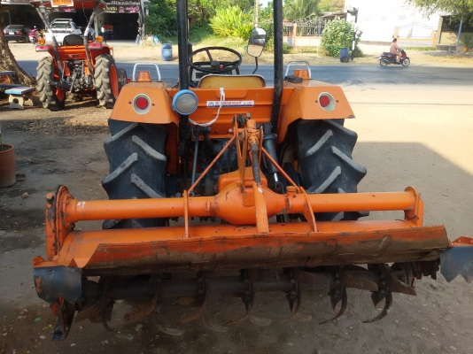 ปัญญาแทรคเตอร์..จัดมาให้ครับ ด่วน!!!คูโบต้า L2402DT พร้อมโรตาลี่ พวงมาลัยเพาเวอร์ ตามสภาพครับ จัดส่ง อ.ชนแดน จ.เพชรบูรณ์