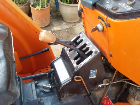 ปัญญาแทรคเตอร์..จัดมาให้ครับ ด่วน!!!คูโบต้า L2402DT พร้อมโรตาลี่ พวงมาลัยเพาเวอร์ ตามสภาพครับ จัดส่ง อ.ชนแดน จ.เพชรบูรณ์