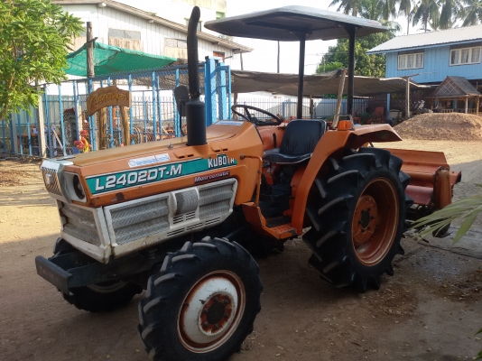 ปัญญาแทรคเตอร์..จัดมาให้ครับ ด่วน!!!คูโบต้า L2402DT พร้อมโรตาลี่ พวงมาลัยเพาเวอร์ ตามสภาพครับ จัดส่ง อ.ชนแดน จ.เพชรบูรณ์