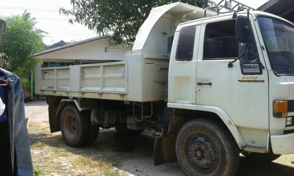 ขาย 6 ล้อดั้ม ISUZU ROCKY ออกห้างมือเดียว คัสซีสวยจัดตลอดเส้น เครื่อง 6BD1 165 แรงม้า ทะเบียนเต็มพร้อมโอน ขาย 6 ล้อดั้ม ISUZU ROCKY ออกห้างมือเดียว คัสซีสวยจัดตลอดเส้น เครื่อง 6BD1 165 แรงม้า ทะเบียนเต็มพร้อมโอน