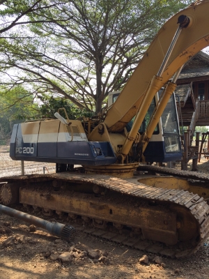ขายรถแบคโฮ KOMATSU PC200-5 ระบบไฟเต็ม คอลโทรลยาว ไม่มีเอกสาร ราคา 690000
