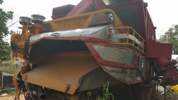 ขายรถเกี่ยวข้าว ศักดิ์พัฒนาKM46 เครื่องฮีโน่195เทอร์โบว์ ช่วงล่าง10ปั๊มไดกิ้น23 อุ้ม2.5ตันพร้อมทำงาน ขายรถเกี่ยวข้าว ศักดิ์พัฒนาKM46 เครื่องฮีโน่195เทอร์โบว์ ช่วงล่าง10ปั๊มไดกิ้น23 อุ้ม2.5ตันพร้อมทำงาน