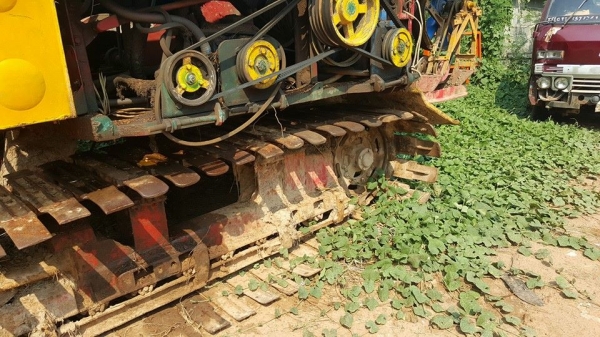 ขายรถเกี่ยวข้าว ศักดิ์พัฒนาKM46 เครื่องฮีโน่195เทอร์โบว์ ช่วงล่าง10ปั๊มไดกิ้น23 อุ้ม2.5ตันพร้อมทำงาน ขายรถเกี่ยวข้าว ศักดิ์พัฒนาKM46 เครื่องฮีโน่195เทอร์โบว์ ช่วงล่าง10ปั๊มไดกิ้น23 อุ้ม2.5ตันพร้อมทำงาน