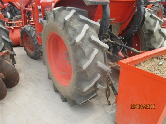 ดาวน์ 50,000 KUBOTA MAX บุ้งกี้ L4708SP ชั่วโมงน้อย ดาวน์ 50,000 KUBOTA MAX บุ้งกี้ L4708SP ชั่วโมงน้อย