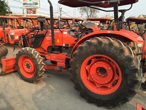 ดาวน์ 150,000 บาท KUBOTA MAX M7040 ชั่วโมงน้อย แค่ 544 HR