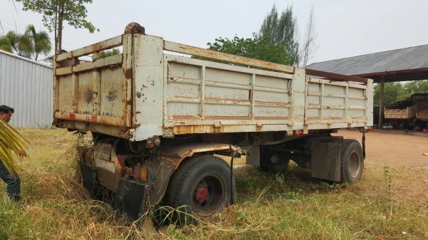 ขายถูก ลูกพ่วงดั้ม 2 เพลา ยาว 6 เมตร ไม่มีทะเบียน ช่วงล่างเพลาโบกี้ ราคาต่อรองได้ครับ ขายถูก ลูกพ่วงดั้ม 2 เพลา ยาว 6 เมตร ไม่มีทะเบียน ช่วงล่างเพลาโบกี้ ราคาต่อรองได้ครับ