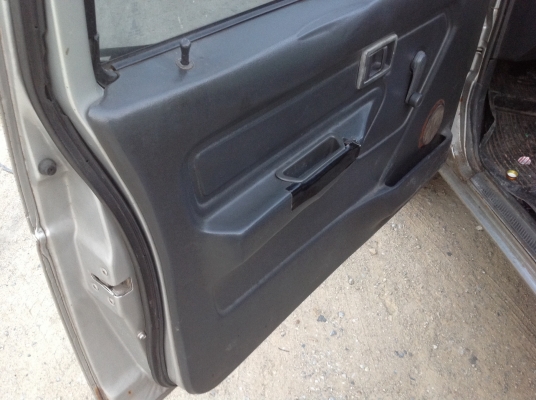 นิสสันบิ๊กเอ็มแค๊ป ปี 1995