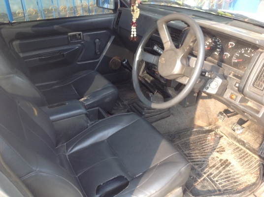 นิสสันบิ๊กเอ็มแค๊ป ปี 1995