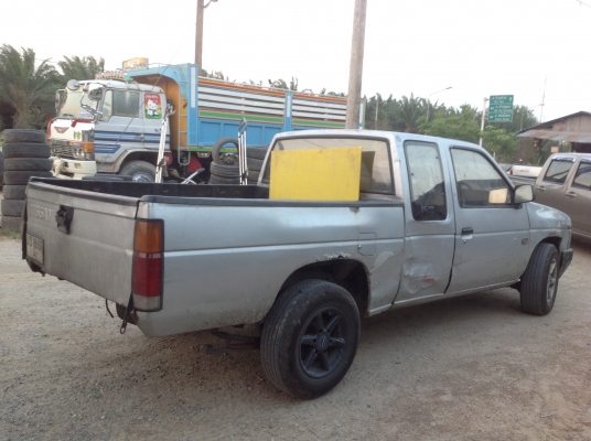 นิสสันบิ๊กเอ็มแค๊ป ปี 1995