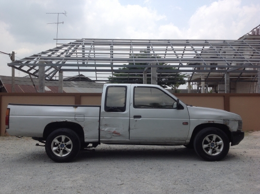 นิสสันบิ๊กเอ็มแค๊ป ปี 1995