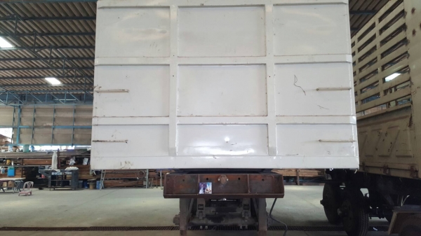 ขาย หางเซมิดั้ม 3 เพลายัด ลงเล่มแล้ว ยาว 7.50 เมตร กระทะล้อมีให้ครบ เสาและแผงข้างกระบะทำใหม่หมด เอกสารเล่มทะเบียนพร้อมโอน