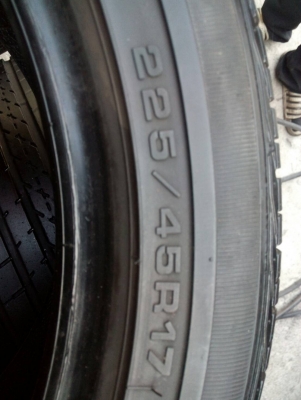 225/45R17 GOODYEAR EXCELENCE ชุด 4 เส้น  tel.081-427-3941 ไอดีไลน์ 0814273941