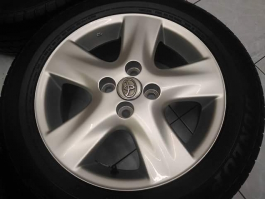 ล้อแม็ก Vios ลาย 5 ก้าน ขอบ 15 (4/100) พร้อมยาง Dunlop 185/60/15 ปี 10 ทั้งชุด 2,900.- **NET**