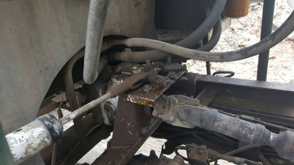 ขาย รถโม่ปูน 4 คิว HINO FD165B เครื่อง HO6C เทอร์โบ 210 แรงม้า เกียร์ HO คัสซีสวยตลอดเส้น พวงมาลัยพาวเวอร์ ทะเบียนเต็มพร้อมโอนครับ