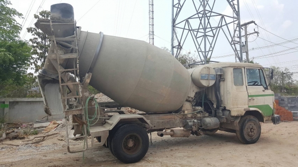 ขาย รถโม่ปูน 4 คิว HINO FD165B เครื่อง HO6C เทอร์โบ 210 แรงม้า เกียร์ HO คัสซีสวยตลอดเส้น พวงมาลัยพาวเวอร์ ทะเบียนเต็มพร้อมโอนครับ