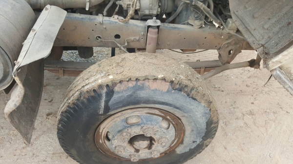 ขาย รถโม่ปูน 4 คิว HINO FD165B เครื่อง HO6C เทอร์โบ 210 แรงม้า เกียร์ HO คัสซีสวยตลอดเส้น พวงมาลัยพาวเวอร์ ทะเบียนเต็มพร้อมโอนครับ