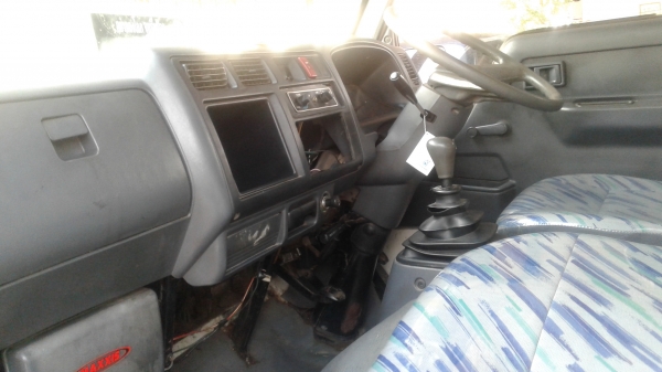 หกล้อ ฮีโน่ DUTRO136ยูโร2ปี45ช่วงยาว4.30ม สภาพดีเดิมๆสวยพร้อมใช้งาน ทะเบียนพร้อมโอน