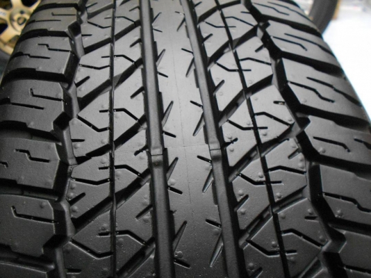 ล้อแม็ก New Triton ขอบ 17 พร้อมยางป้ายแดง Dunlop 245/65/17 ผลิตปลายปี 2014 /เทิร์นได้ ใส่ฟรีค่ะ