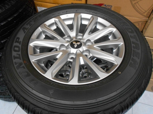 ล้อแม็ก New Triton ขอบ 17 พร้อมยางป้ายแดง Dunlop 245/65/17 ผลิตปลายปี 2014 /เทิร์นได้ ใส่ฟรีค่ะ
