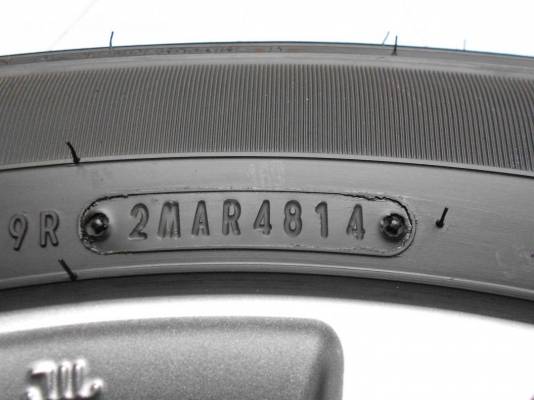 ล้อแม็ก New Triton ขอบ 17 พร้อมยางป้ายแดง Dunlop 245/65/17 ผลิตปลายปี 2014 /เทิร์นได้ ใส่ฟรีค่ะ