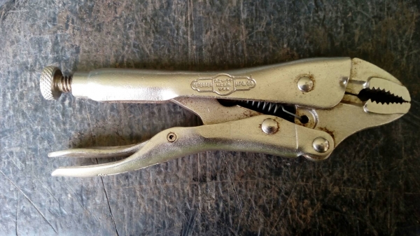 ขายคีมล็อกVISE-GRIP 7WR Made in USA.งานเก่ามือสองสภาพดี ขายคีมล็อกVISE-GRIP 7WR Made in USA.งานเก่ามือสองสภาพดี