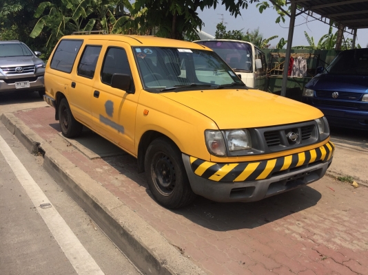 FRONTIER แวน ปี 2000 ดีเซล TD 27  เครื่องแน่น รถเดิม มือเดียว แอร์หน้าหลัง ราคา 88,000 บาท