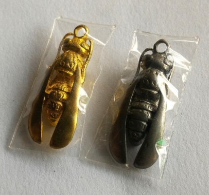 ต่อเงิน ต่อทอง ไม่ทราบที่ ใต้ท้องมียันต์ สภาพงามนางฟ้า