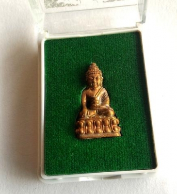 กริ่งพระพุทโธน้อย วัดอาวุธ ใต้ฐานอุดผงมวลสารเก่า ของคุณแม่ชีบุญเรือน โตงบุญเติม