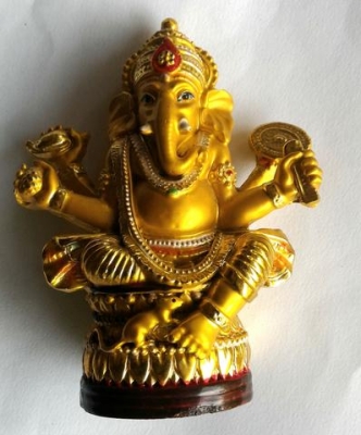 พระพิฆเนศ งานเรซิ่นเก่า กะหลั่ยสวยๆ ตั้งหน้าร้าน หน้ารถ เทพแห่งความสำเร็จ ขจัดอุปสรรค สูง5นิ้ว กว้าง3.9นิ้ว