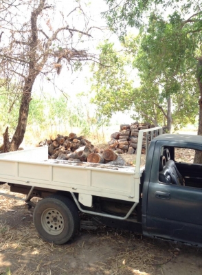 ขายรถกระบะบรรทุก หรือ มีรถอะไรที่อยากจะเอามาแลกมาเทรินก็โทรมาคุยกันครับ