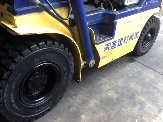 แหล่งรวมรถโฟลค์ลิฟท์งาเทฮิ้งค์ฟอร์คงากระดกเทได้สำหรับตักยางก้อนยางพาราและยางถ้วย แหล่งรวมรถโฟลค์ลิฟท์งาเทฮิ้งค์ฟอร์คงากระดกเทได้สำหรับตักยางก้อนยางพาราและยางถ้วย