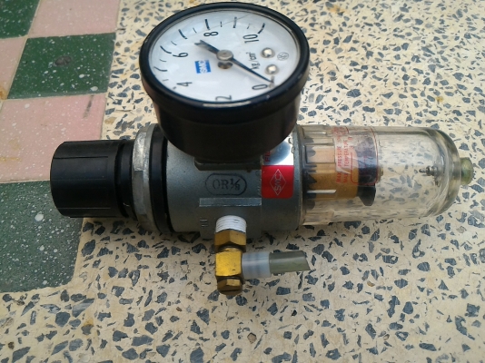 ชุดอุปกรณ์ดักน้ำดักฝุ่นและประบแรงดันลม ยี่ห้อ SMC ของญี่ปุ่น