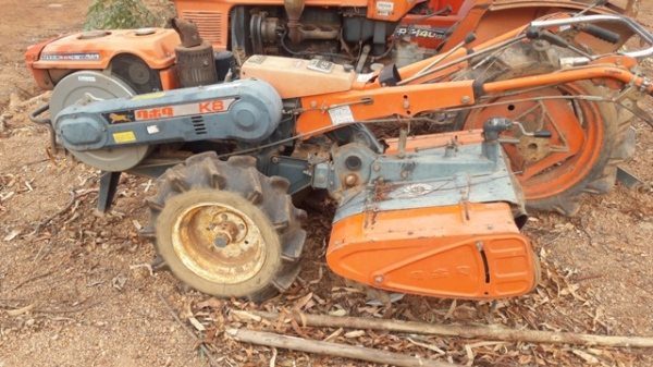 ขายรถไถนาเดินตามคูโบต้าญี่ปุ่น โทร  089-0111624