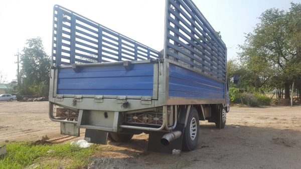 6ล้ออีซุ NPR135โบอินเพาเวอรแอรเย็นเตอรกะบะเลสทั้งไบยางไหม่เลเดี้ยนทั้ง6เส้นเครื่องดีคัชซีสวยทะเบียนเต็มเอกสารพร้อมโอน