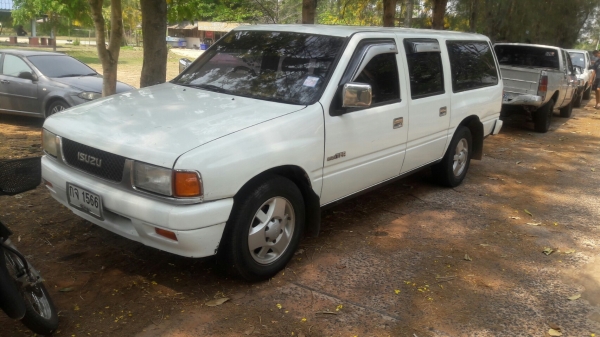ISUZU TFR VAN