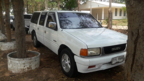 ISUZU TFR VAN