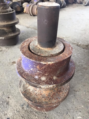 แคเรีย KOMATSU PC 200-8 เก่าเช็คนอกญี่ปุ่น ราคา 2,000 บาท