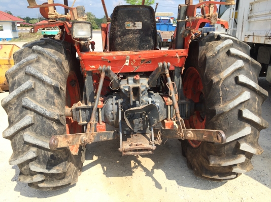 รถไถ KUBOTA  M5000. 2 เพลา.  ( รถทำงาน 2,8xx ชม. )     สนใจติดต่อ  081 - 6079515