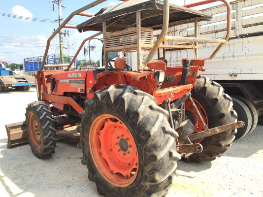รถไถ KUBOTA  M5000. 2 เพลา.  ( รถทำงาน 2,8xx ชม. )     สนใจติดต่อ  081 - 6079515