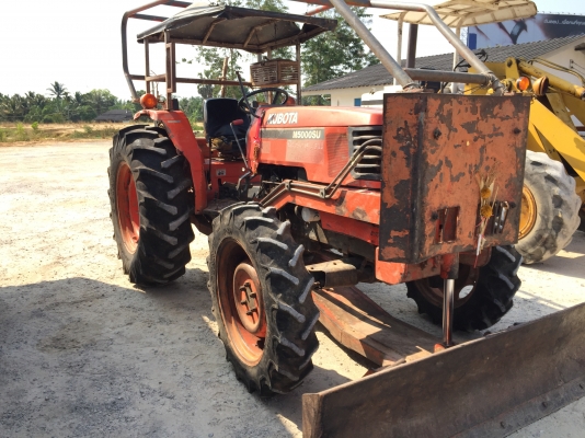 รถไถ KUBOTA  M5000. 2 เพลา.  ( รถทำงาน 2,8xx ชม. )     สนใจติดต่อ  081 - 6079515
