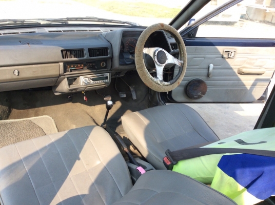 ขายรถ นิสสัน ซันนี่ B11 ปี89 เครื่อง 1.3 เกียร์ธรรมดา ติดแก๊สLPG ภายในเดิมๆเบาะหนัง วิทยุCDแอร์พร้อม ตัวถังเดิมๆไม่มีชนสีมีริ้วรอยซีดบางชิ้น ล้อแม็ก เครื่องแน่นเพิ่งทำมาใหม่ ช่วงล่างแน่น รถขับดีเลยนะครับ ขับกลับได้เลย เล่มชุดโอนพร้อม ขายถูกครับ