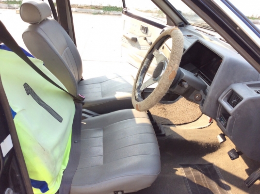 ขายรถ นิสสัน ซันนี่ B11 ปี89 เครื่อง 1.3 เกียร์ธรรมดา ติดแก๊สLPG ภายในเดิมๆเบาะหนัง วิทยุCDแอร์พร้อม ตัวถังเดิมๆไม่มีชนสีมีริ้วรอยซีดบางชิ้น ล้อแม็ก เครื่องแน่นเพิ่งทำมาใหม่ ช่วงล่างแน่น รถขับดีเลยนะครับ ขับกลับได้เลย เล่มชุดโอนพร้อม ขายถูกครับ