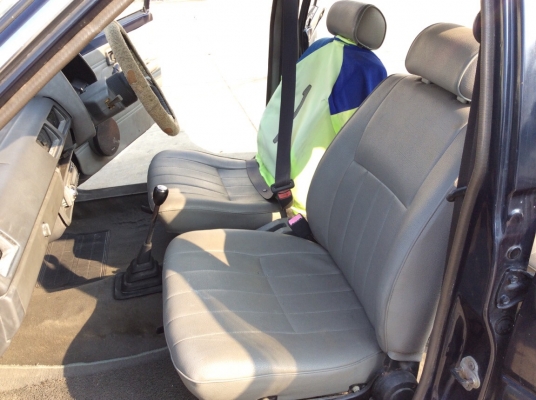 ขายรถ นิสสัน ซันนี่ B11 ปี89 เครื่อง 1.3 เกียร์ธรรมดา ติดแก๊สLPG ภายในเดิมๆเบาะหนัง วิทยุCDแอร์พร้อม ตัวถังเดิมๆไม่มีชนสีมีริ้วรอยซีดบางชิ้น ล้อแม็ก เครื่องแน่นเพิ่งทำมาใหม่ ช่วงล่างแน่น รถขับดีเลยนะครับ ขับกลับได้เลย เล่มชุดโอนพร้อม ขายถูกครับ