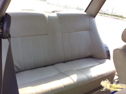 ขายรถ นิสสัน ซันนี่ B11 ปี89 เครื่อง 1.3 เกียร์ธรรมดา ติดแก๊สLPG ภายในเดิมๆเบาะหนัง วิทยุCDแอร์พร้อม ตัวถังเดิมๆไม่มีชนสีมีริ้วรอยซีดบางชิ้น ล้อแม็ก เครื่องแน่นเพิ่งทำมาใหม่ ช่วงล่างแน่น รถขับดีเลยนะครับ ขับกลับได้เลย เล่มชุดโอนพร้อม ขายถูกครับ