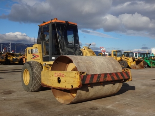 รถบด CATERPILLAR  CS563 มือ 2 นำเข้าจากญี่ปุ่นโดยตรง