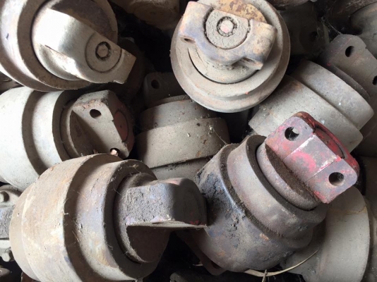 โรลเลอร์รถขุด KATO SD450 เก่าญี่ปุ่น ราคา 2,000 บาท