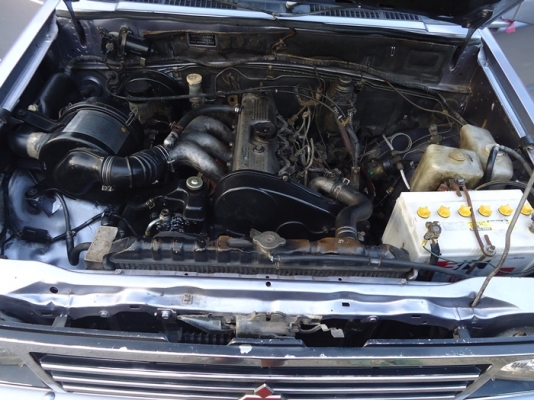 .กระบะ  L 200  ไซโคลน    เครื่องดี  สตาร์ทติดง่าย   พวงมาลัยเพาเวอร์ ยางดี 4 เส้น  สีบาง  รอนกระบะสวย  ไม่เคยบรรทุกหนัก   สนใจติดต่อ  089 5389447  และ 084 9028075   ราคา 65000