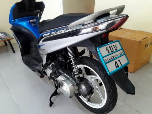 ขายHonda Airblade ล้อแม็กรถบ้านสภาพดี ขายHonda Airblade ล้อแม็กรถบ้านสภาพดี