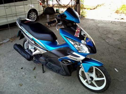 ขายHonda Airblade ล้อแม็กรถบ้านสภาพดี ขายHonda Airblade ล้อแม็กรถบ้านสภาพดี